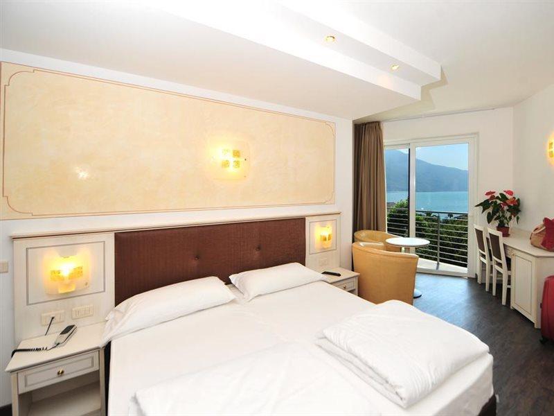 Hotel Sogno Del Benaco ลีโมเนซุลการ์ดา ภายนอก รูปภาพ