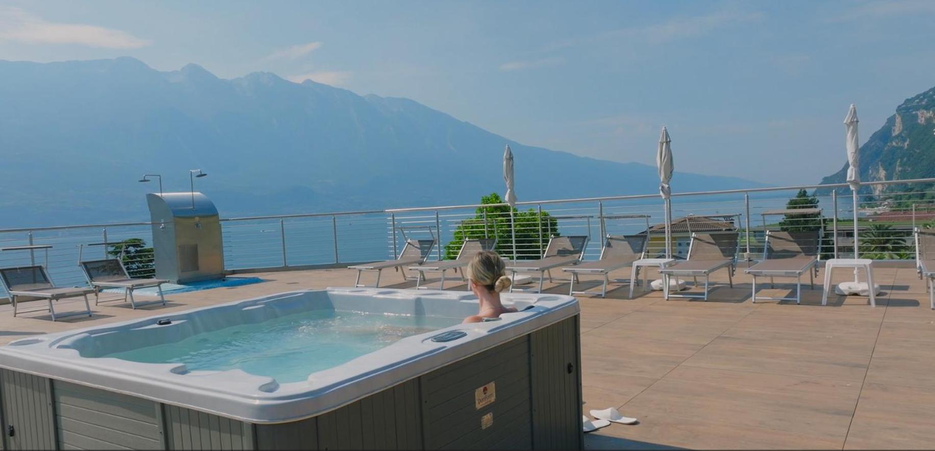 Hotel Sogno Del Benaco ลีโมเนซุลการ์ดา ภายนอก รูปภาพ