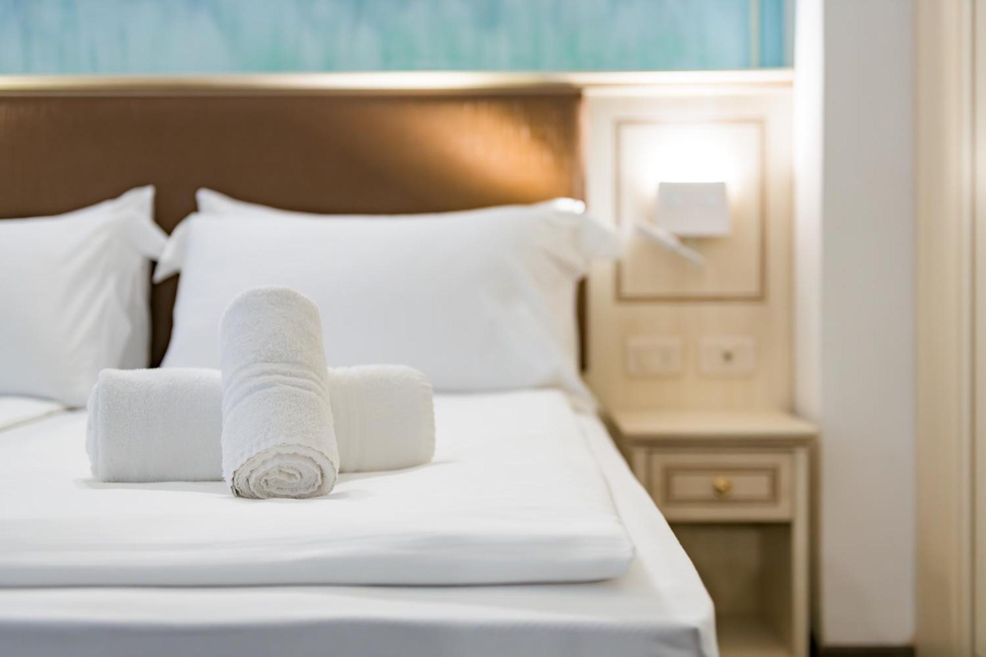 Hotel Sogno Del Benaco ลีโมเนซุลการ์ดา ภายนอก รูปภาพ
