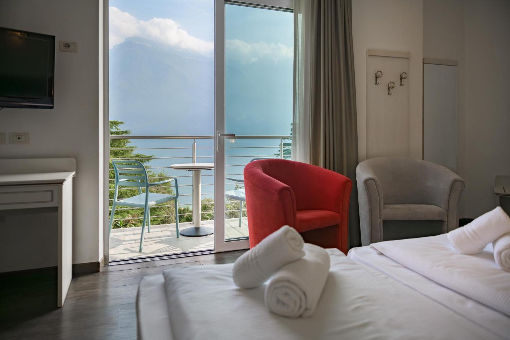 Hotel Sogno Del Benaco ลีโมเนซุลการ์ดา ภายนอก รูปภาพ