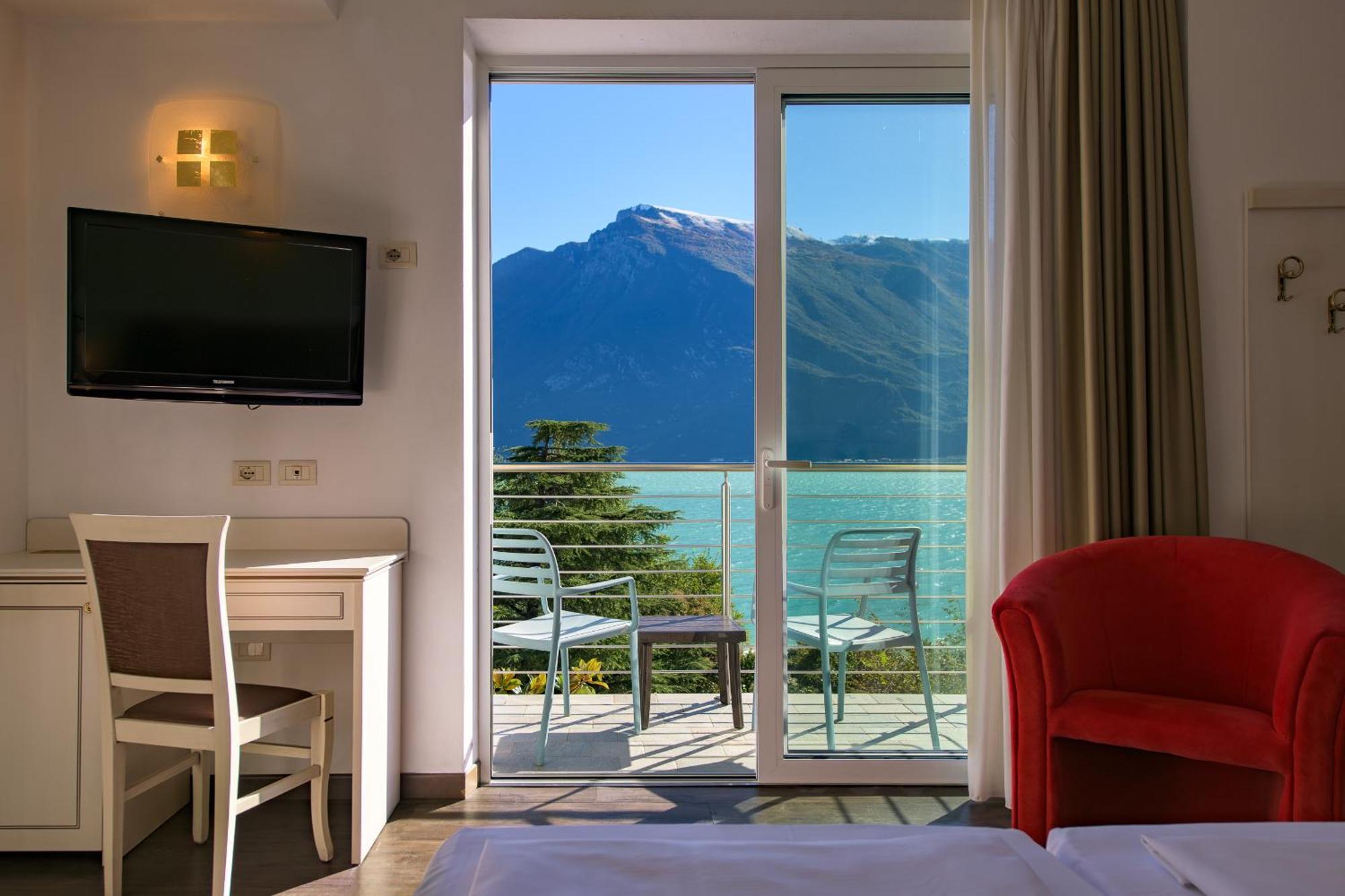 Hotel Sogno Del Benaco ลีโมเนซุลการ์ดา ภายนอก รูปภาพ