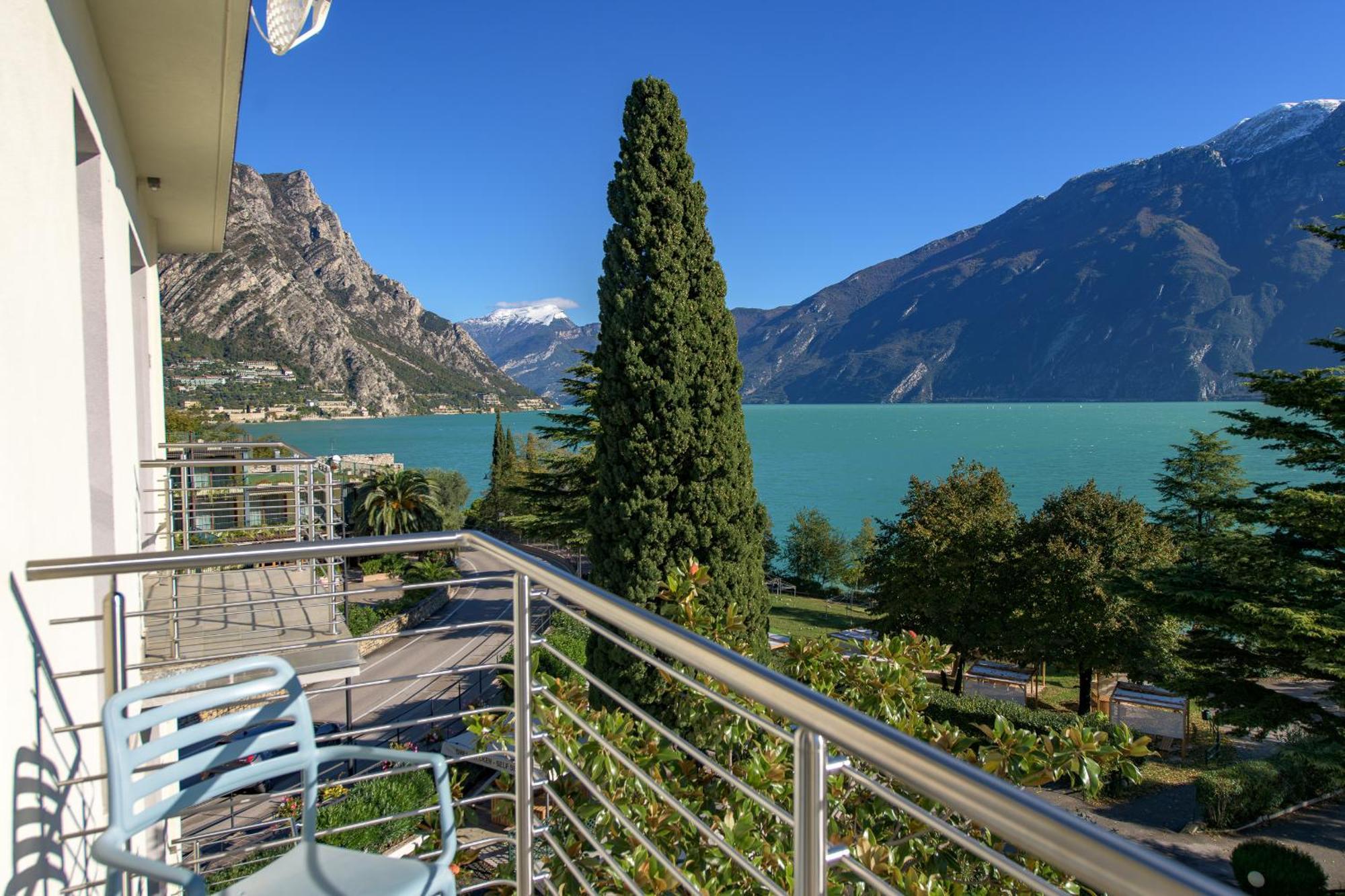 Hotel Sogno Del Benaco ลีโมเนซุลการ์ดา ภายนอก รูปภาพ