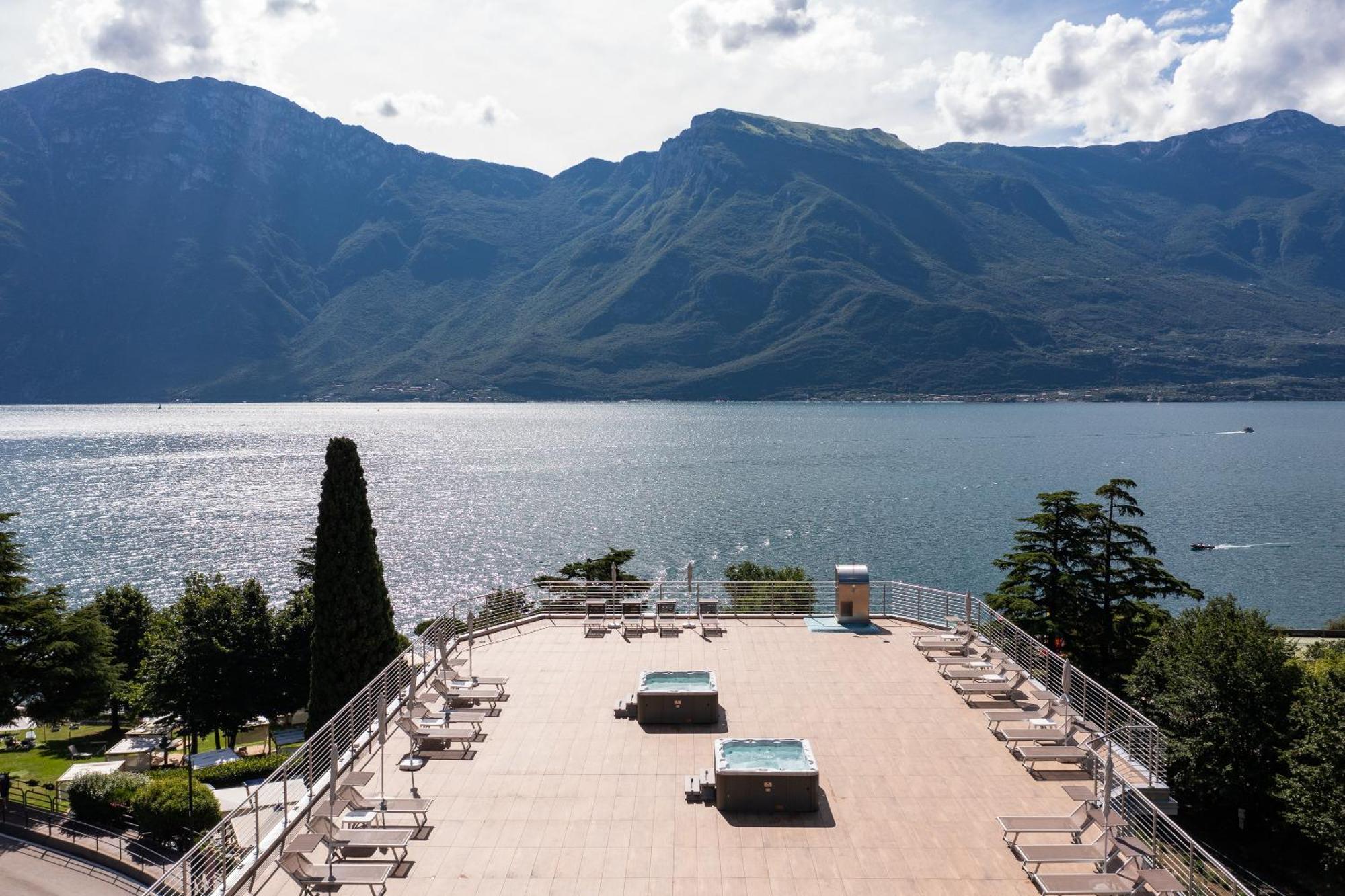 Hotel Sogno Del Benaco ลีโมเนซุลการ์ดา ภายนอก รูปภาพ